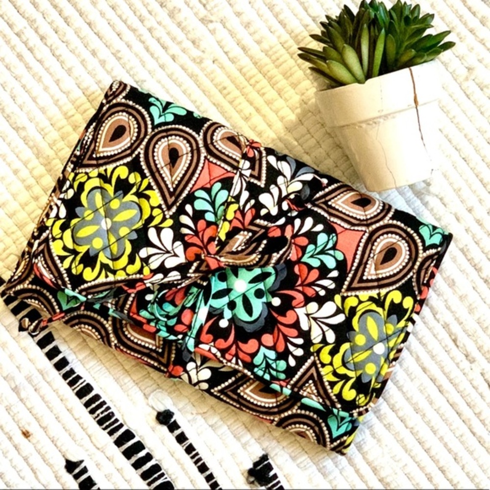 Vera Bradley All Wrapped Up Jewelry Roll
